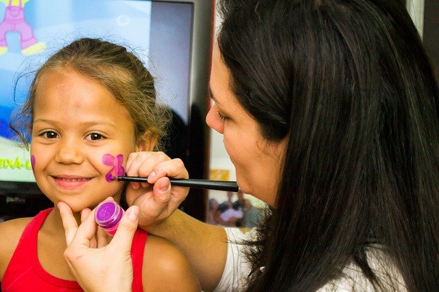 Tags: children, painting, face